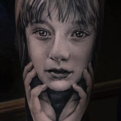 Realistic Gesichts Tattoo